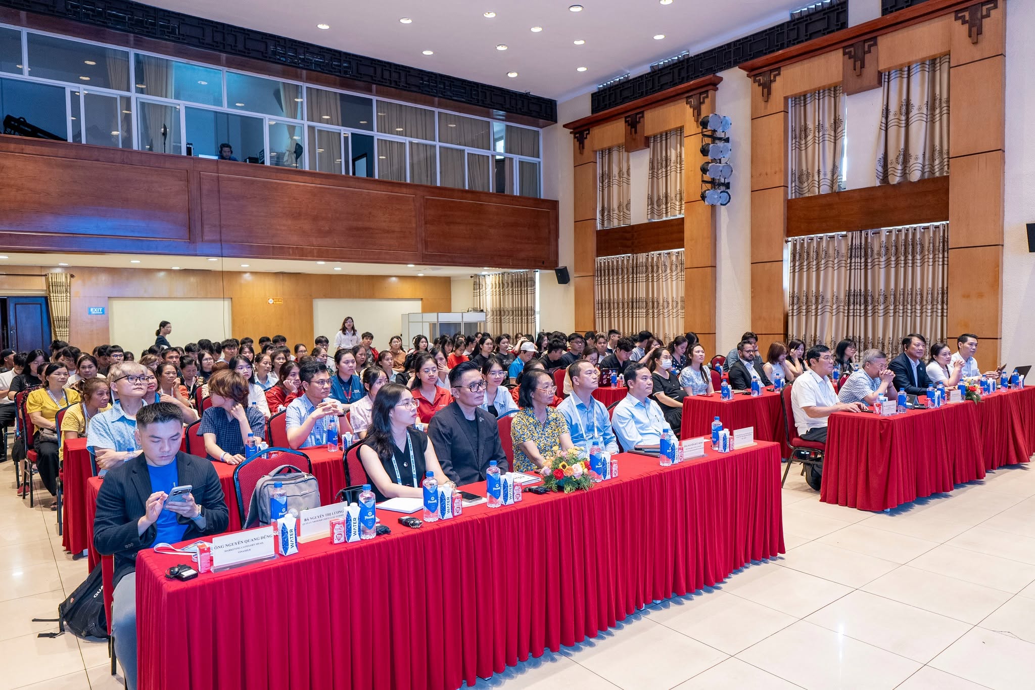 Hội thảo Phát triển bền vững ngành sữa từ sản xuất đến tiêu dùng tại sự kiện Vietnam Dairy 2026.